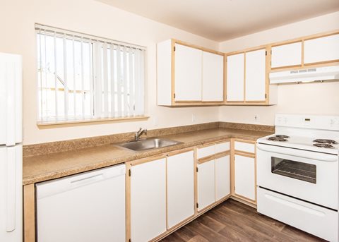 Pioneer Ridge Oregon City Apartments - 2 Bedroom x 2 Bathroom